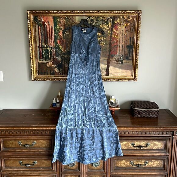 Vintage Royal Blue Silky Long Dress Cocktail or Black Tie Size Small 3/4 Floral - Picture 1 of 6